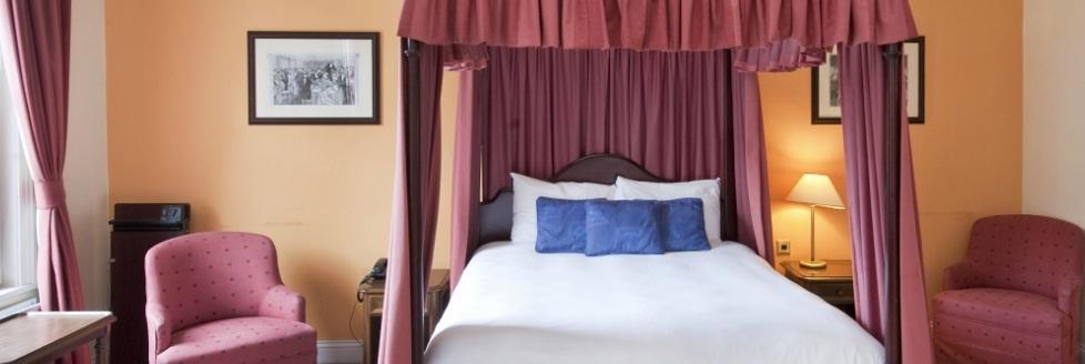 King'S Head Hotel By Greene King Inns ويمبورن مينستر المظهر الخارجي الصورة