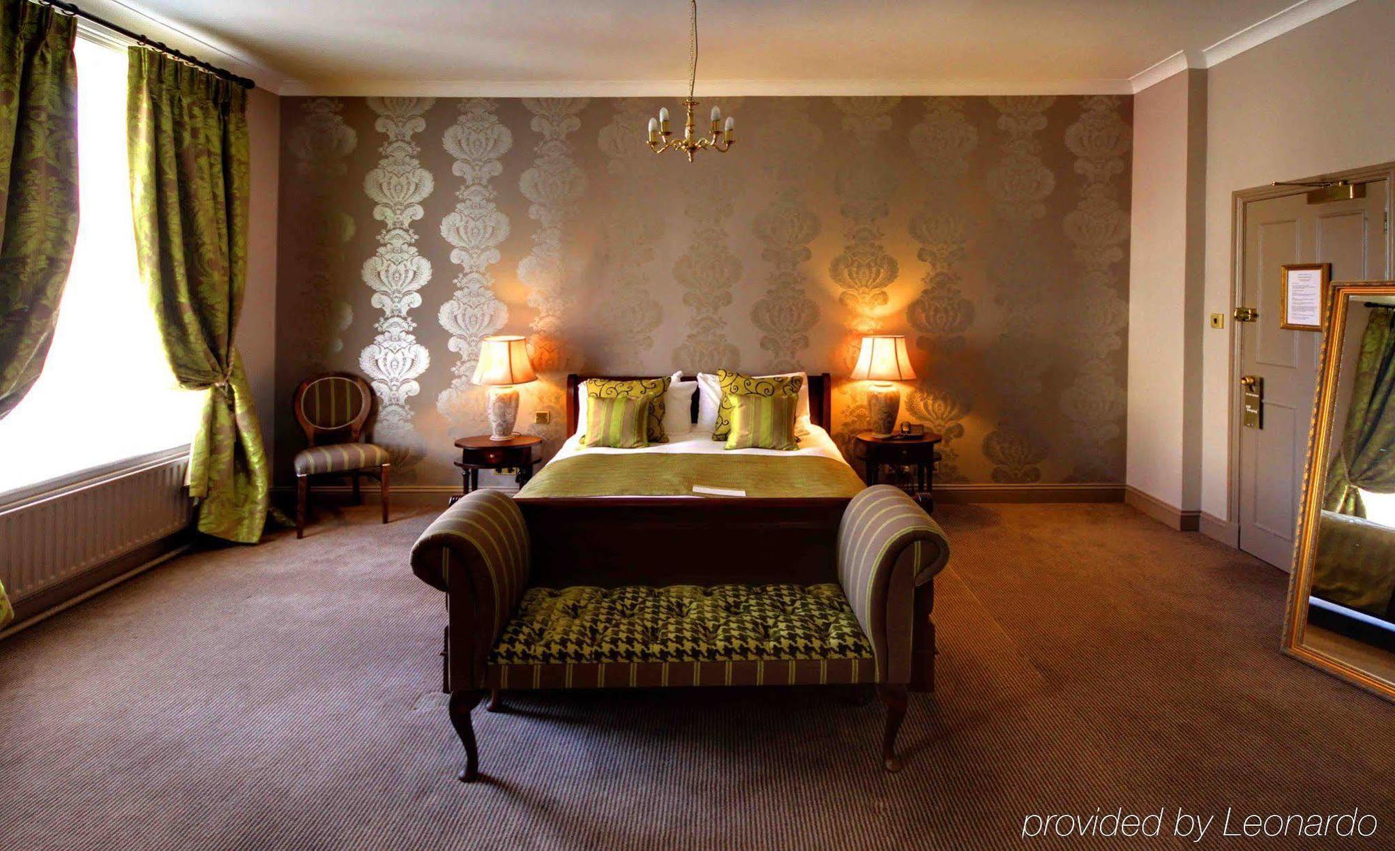 King'S Head Hotel By Greene King Inns ويمبورن مينستر المظهر الخارجي الصورة
