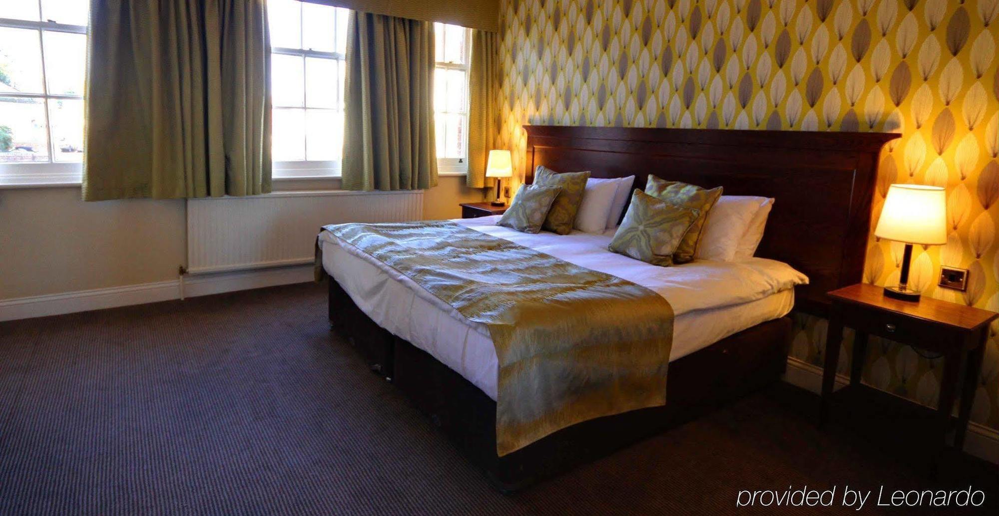 King'S Head Hotel By Greene King Inns ويمبورن مينستر المظهر الخارجي الصورة